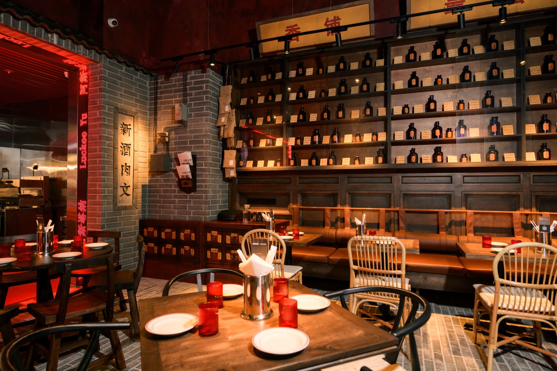 Первый Luckee Yu открылся в Астане