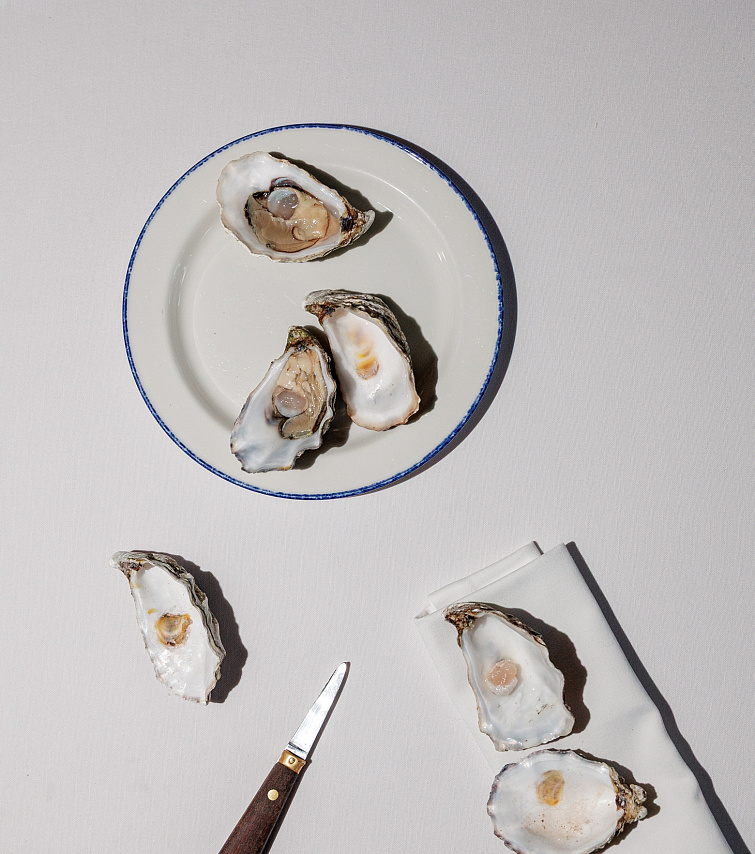 Устрицы и шампанское